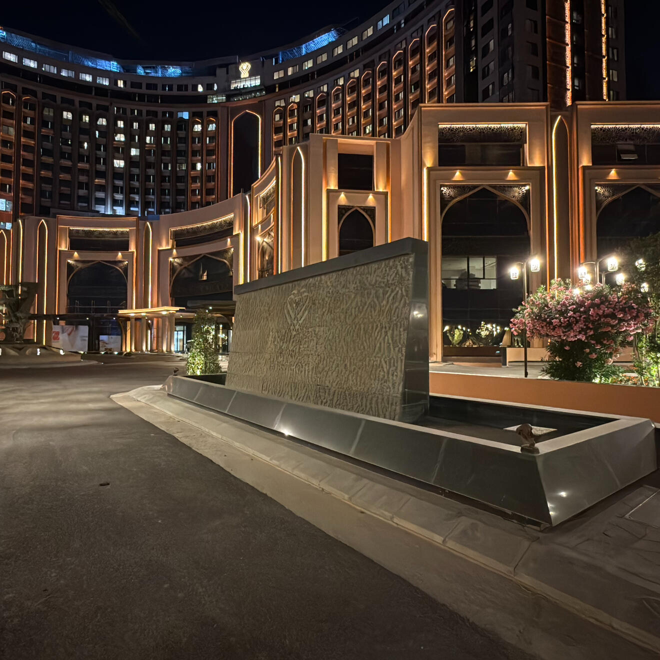 Fountains and Side Walks